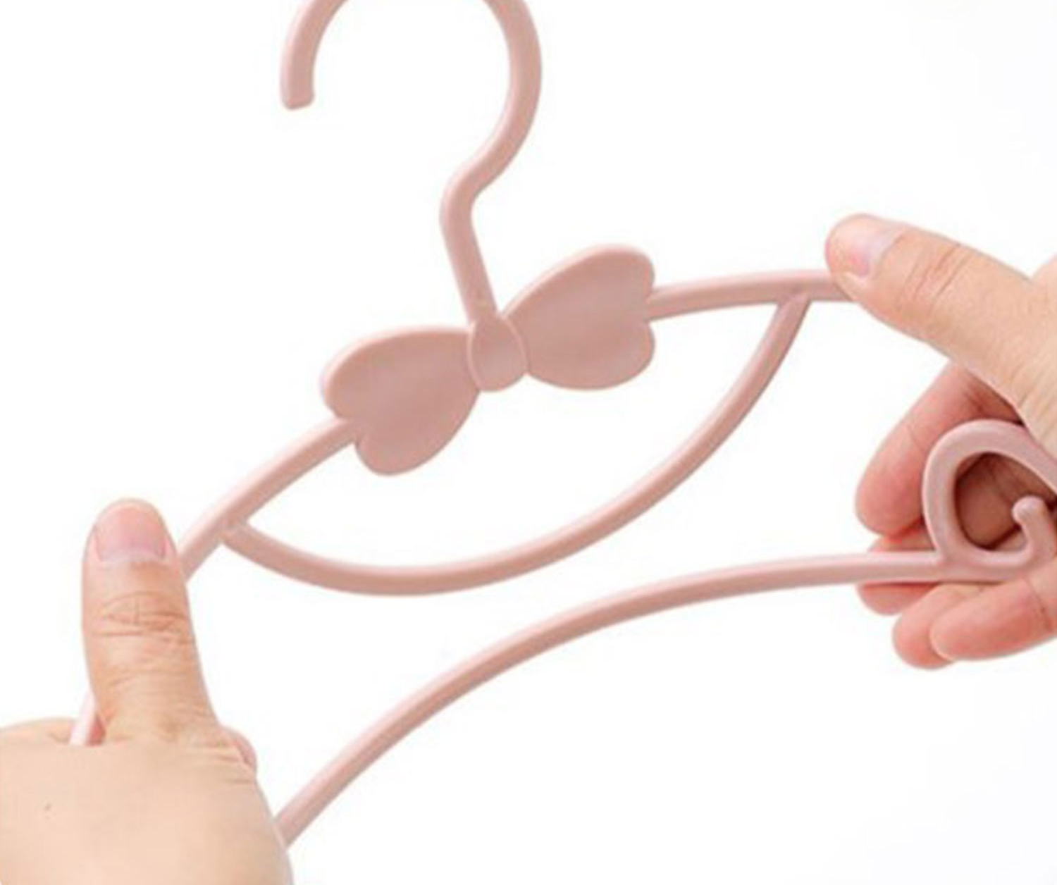 cintre enfant incassable