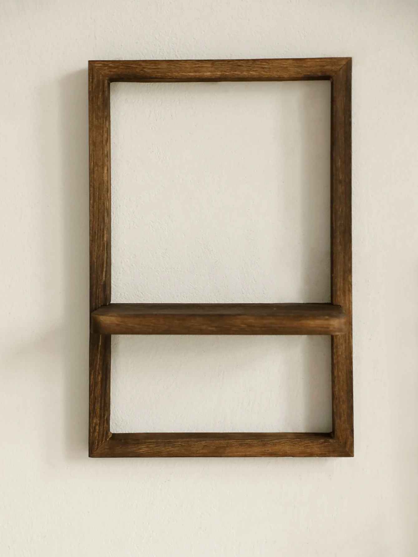 etagere bois couleur foonce