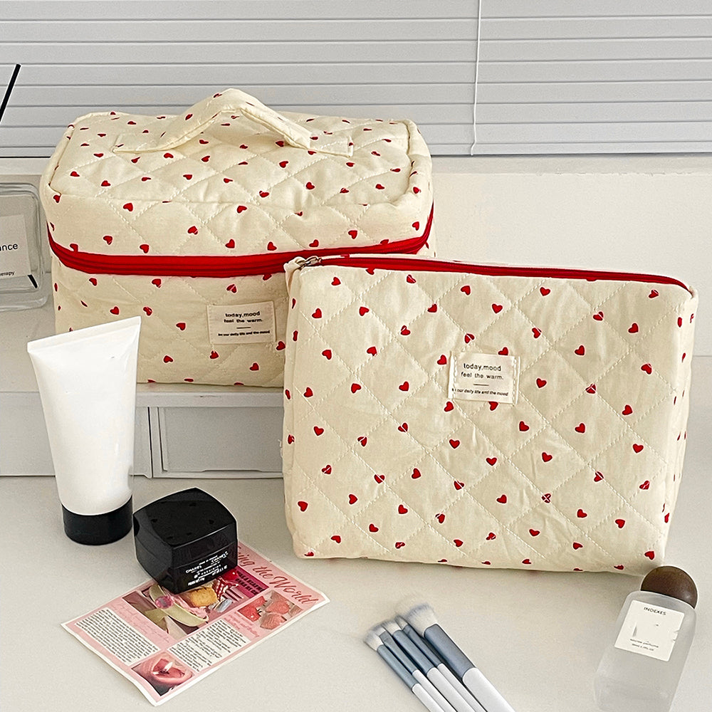 trousse de toilette avec coeurs
